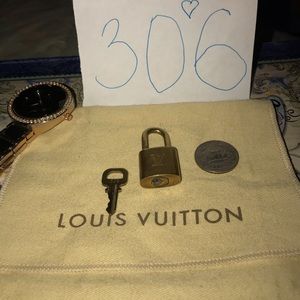 💯 Authentic Louis Vuitton 🔐💕🎉LAST ONE🎉